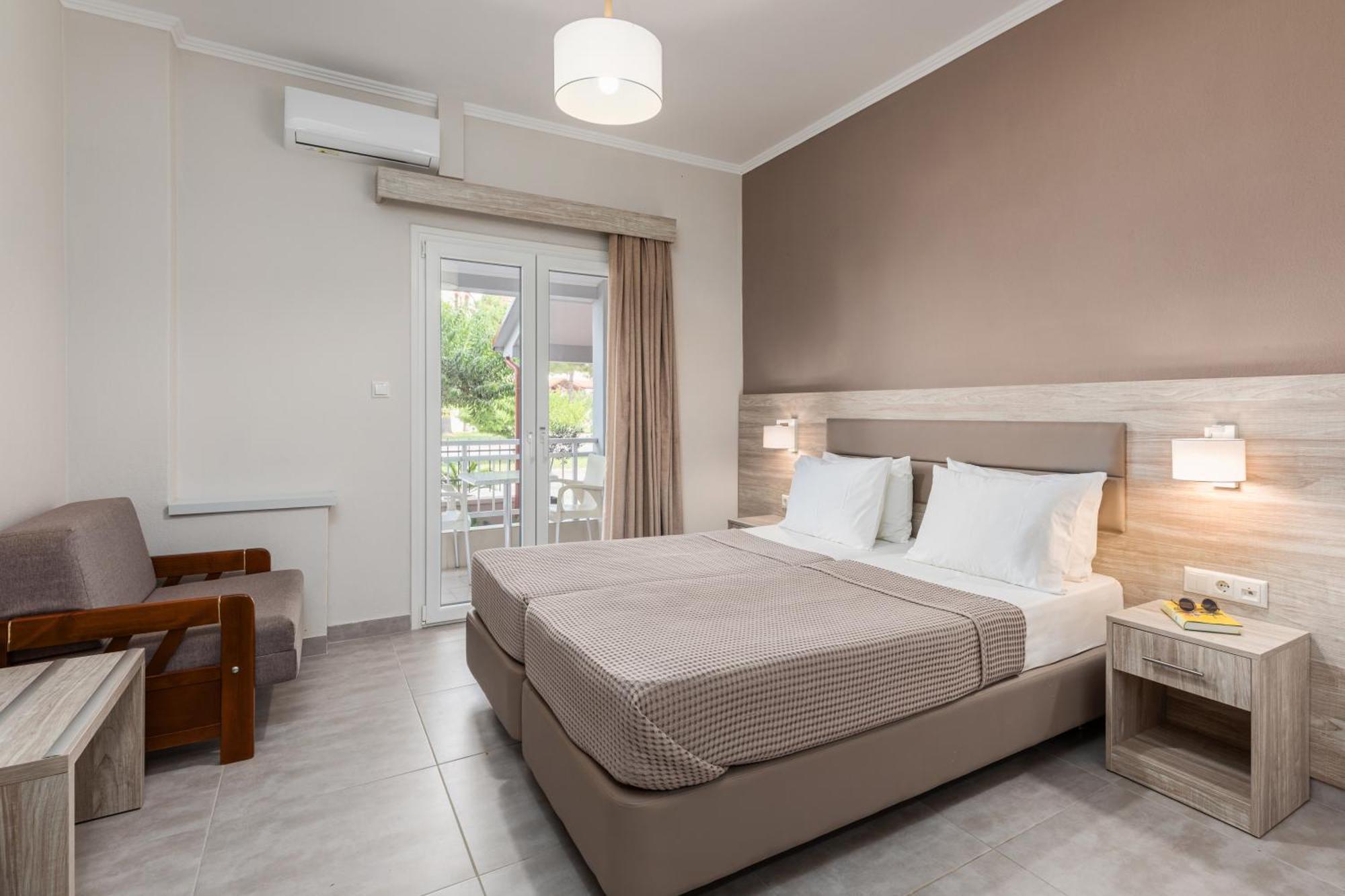 Hotel Grekas Neoi Poroi Exteriör bild