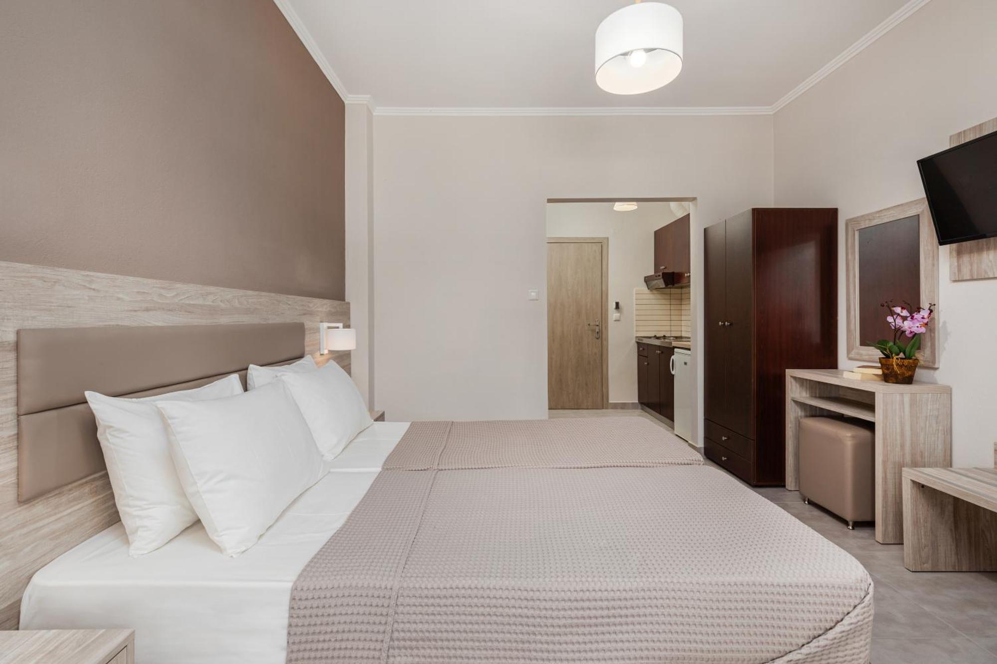 Hotel Grekas Neoi Poroi Exteriör bild