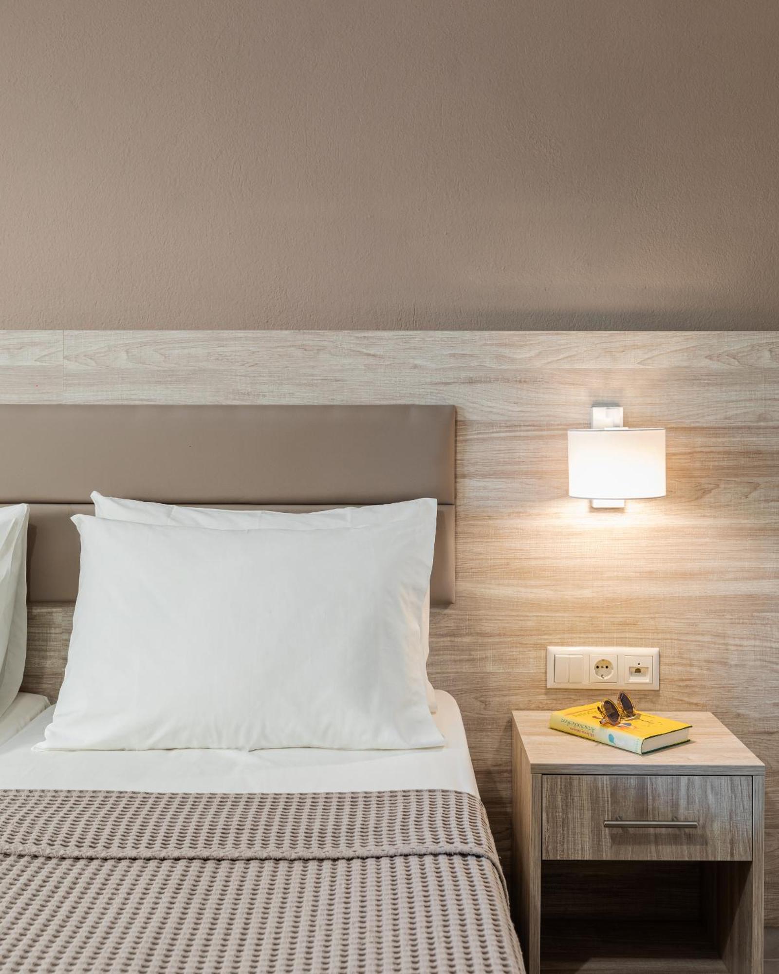 Hotel Grekas Neoi Poroi Exteriör bild
